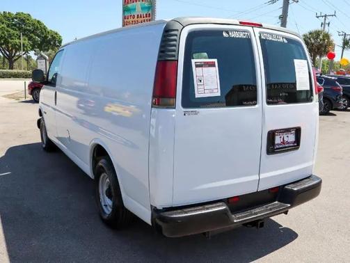 2002 Chevrolet Express 1500 Base