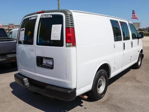 2002 Chevrolet Express 1500 Base