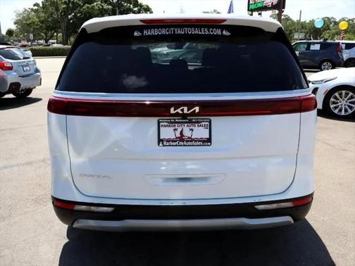 2023 Kia Carnival LX