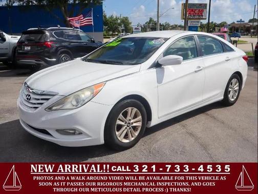 SHIMMERING WHITE 2013 Hyundai SONATA GLS
