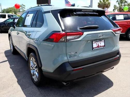 2021 Toyota RAV4 XLE Premium