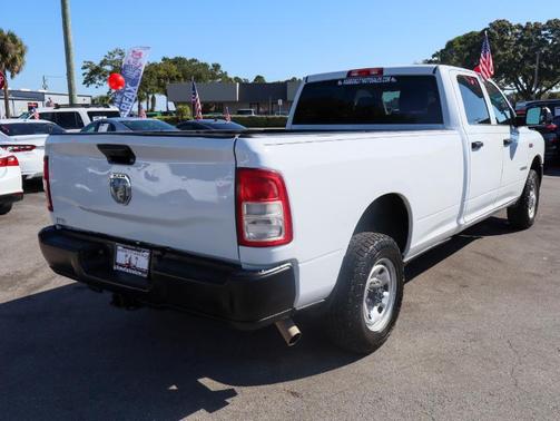 2020 RAM 2500 Tradesman Crew Cab 4X2 8' Box