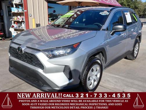2021 Toyota RAV4 LE