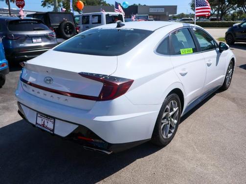 2021 Hyundai SONATA SEL