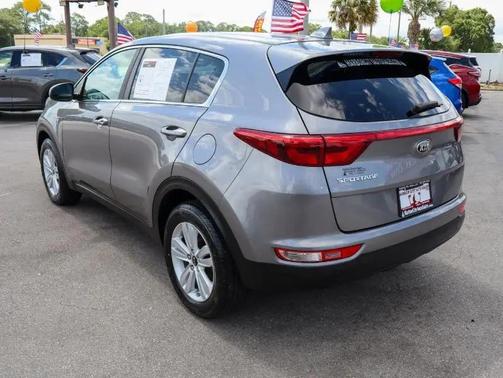 Mineral Silver 2018 Kia Sportage LX