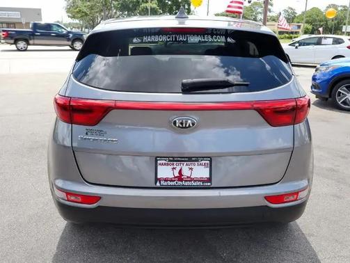 Mineral Silver 2018 Kia Sportage LX