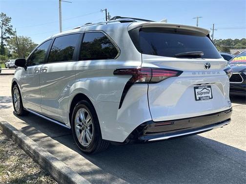 2022 Toyota Sienna Limited 7-Passenger
