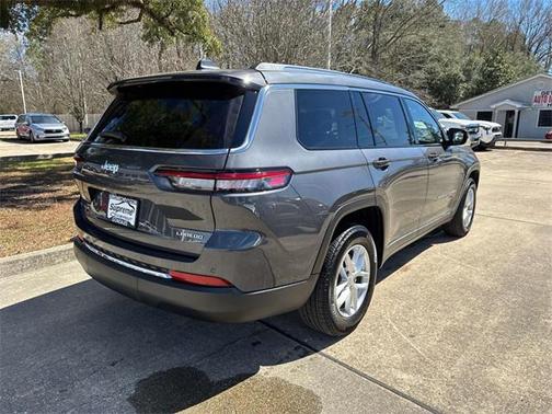 2022 Jeep Grand Cherokee L Laredo