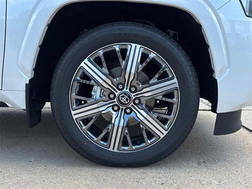 2025 Toyota Sequoia Capstone