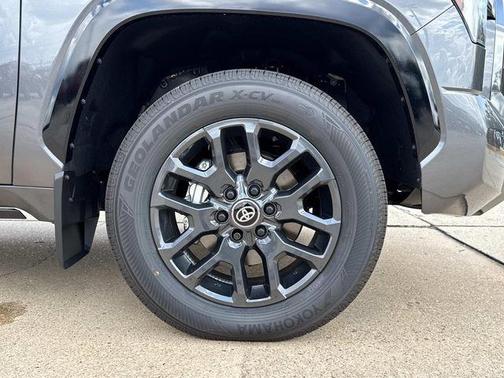 2026 Toyota Tundra Hybrid Platinum