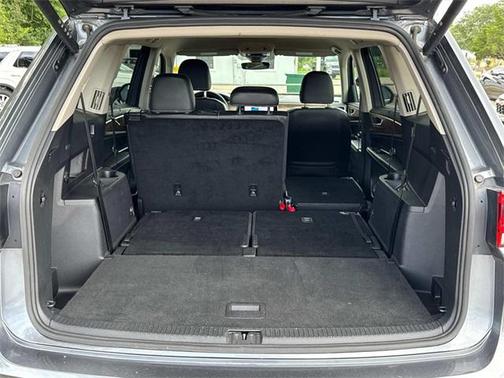 2024 Volkswagen Atlas 2.0T SE w/Technology 4MOTION