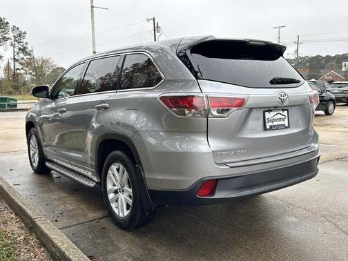 2016 Toyota Highlander LE