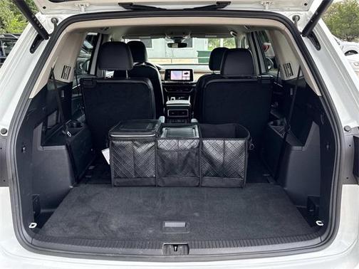 2024 Volkswagen Atlas 2.0T SE w/Technology 4MOTION