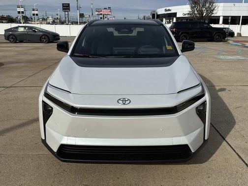 2026 Toyota bZ XLE Plus