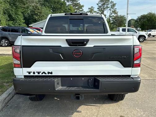 2024 Nissan Titan PRO-4X