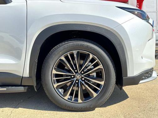 2026 Toyota Grand Highlander Hybrid Platinum MAX