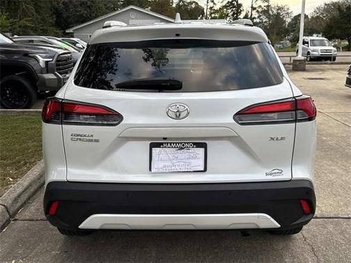 2023 Toyota Corolla Cross XLE