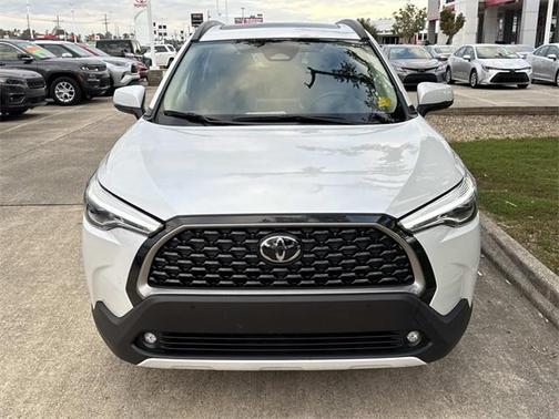 2023 Toyota Corolla Cross XLE
