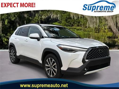 2023 Toyota Corolla Cross XLE