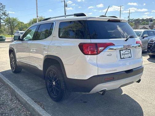 White Frost Tricoat 2018 GMC Acadia SLT-1