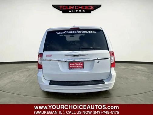 Bright White Clearcoat 2016 Chrysler Town & Country 4dr Wgn S