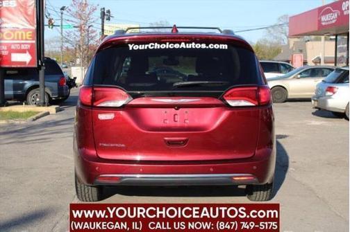 2017 Chrysler Pacifica Touring-L