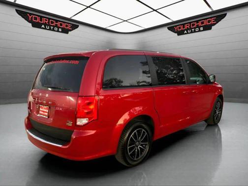 2016 Dodge Grand Caravan R/T