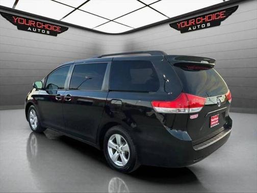 2014 Toyota Sienna LE