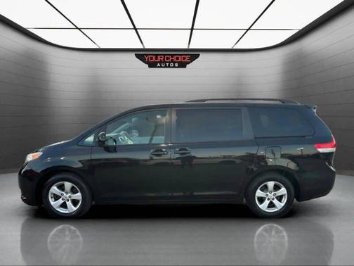 2014 Toyota Sienna LE