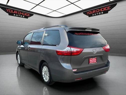 2017 Toyota Sienna XLE Premium