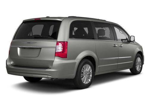 2013 Chrysler Town & Country Touring-L