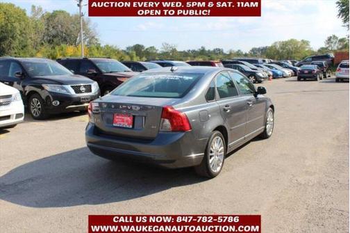 2010 Volvo S40 2.4i