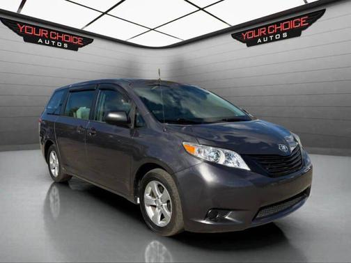 2013 Toyota Sienna SE