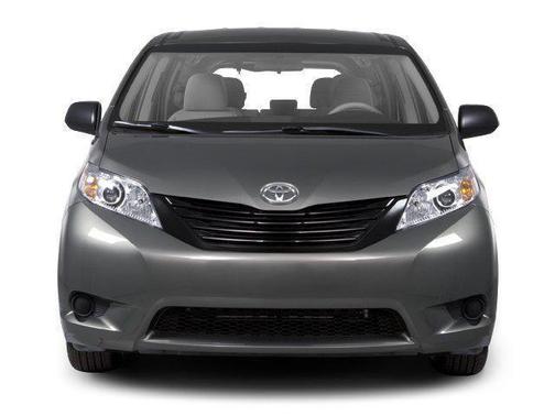 2013 Toyota Sienna SE