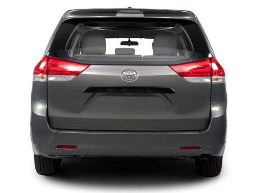 2013 Toyota Sienna SE