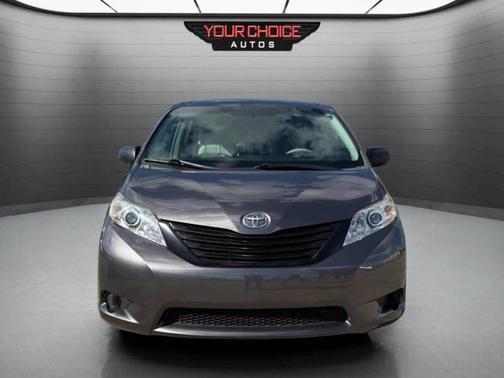 2013 Toyota Sienna SE