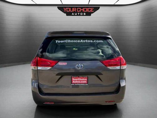 2013 Toyota Sienna SE