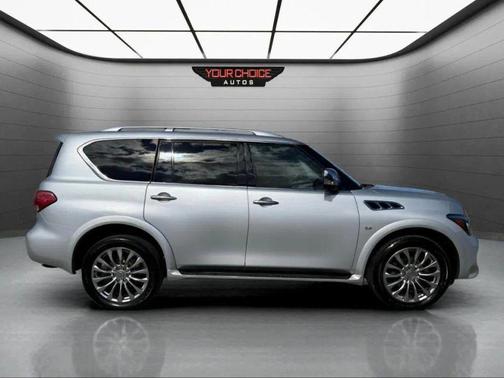 2017 INFINITI QX80 Base