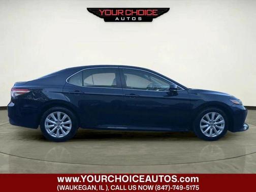 Blue Crush Metallic 2018 Toyota Camry LE Auto (Natl)