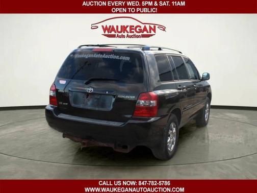 Black 2004 Toyota Highlander 4dr V6 4WD w/3rd Row (Natl)