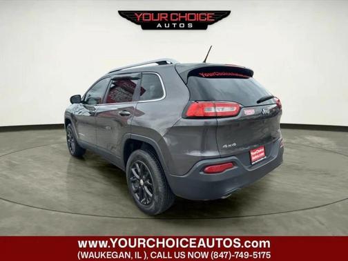 Brilliant Black Crystal Pearlcoat 2014 Jeep Cherokee 4WD 4dr Latitude