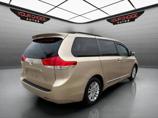 2012 Toyota Sienna XLE