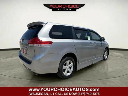 Silver Sky Metallic 2011 Toyota Sienna 5dr 7-Pass Van V6 LE AAS FWD (Natl)