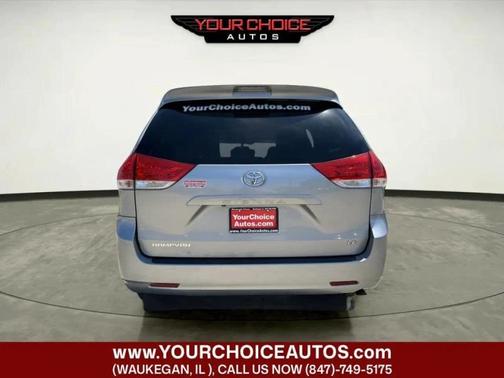 Silver Sky Metallic 2011 Toyota Sienna 5dr 7-Pass Van V6 LE AAS FWD (Natl)