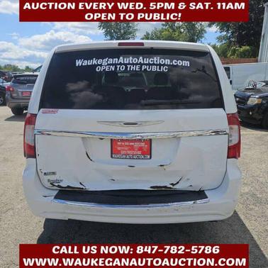 2014 Chrysler Town & Country Touring