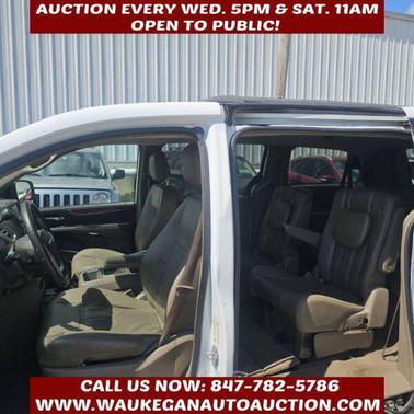 2014 Chrysler Town & Country Touring