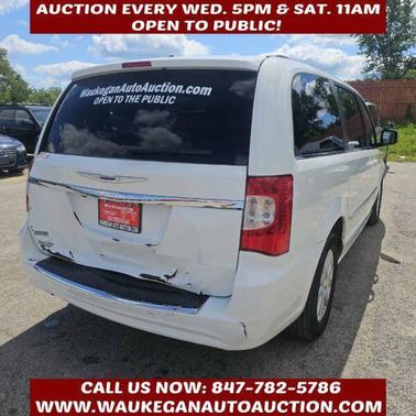 2014 Chrysler Town & Country Touring