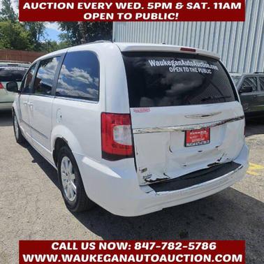 2014 Chrysler Town & Country Touring