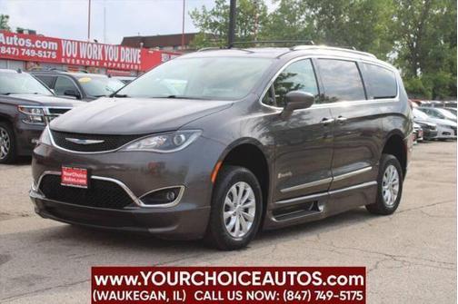 2018 Chrysler Pacifica Touring-L
