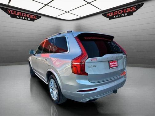 2016 Volvo XC90 T6 Momentum